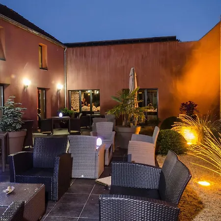 Restaurant Ivan Vautier מלון